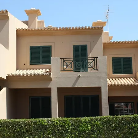 V2 Aa Villa *